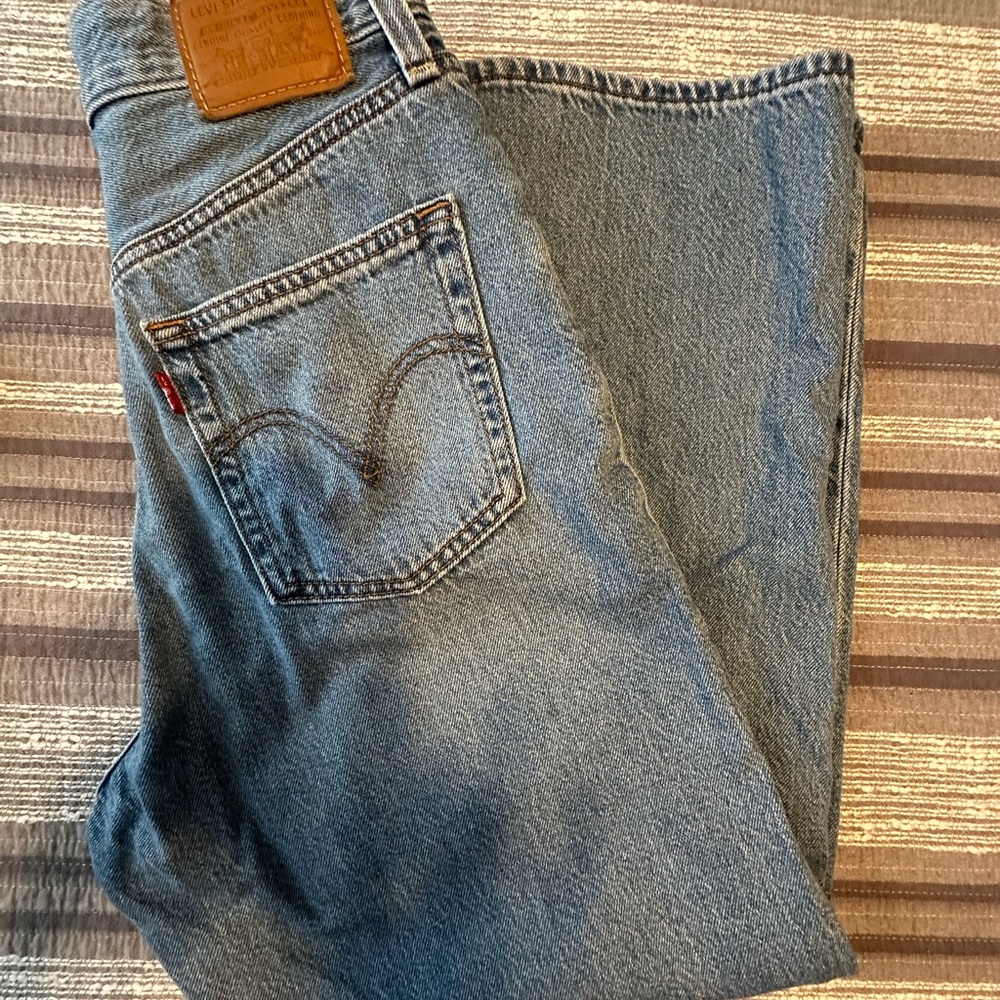 Levi's Ribcage Straight Leg Jean - Picture 2 of 3